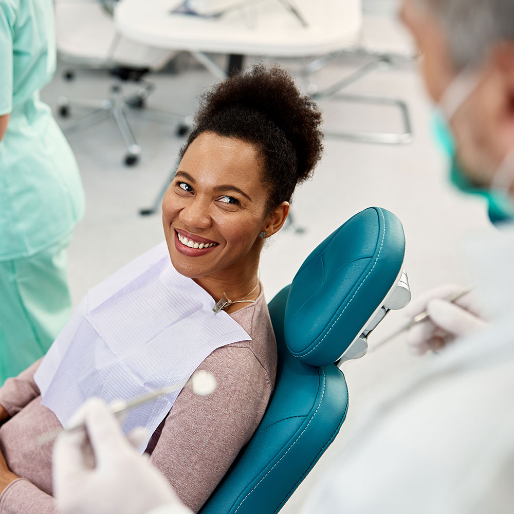 Emergency dental consultation in Downey
