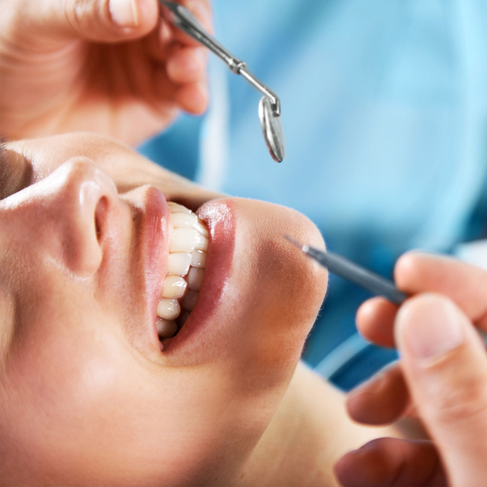 Emergency dental exam in Downey